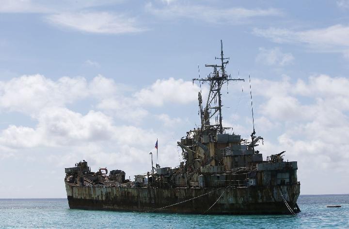 Filipina Akan Perbaiki Kapal Perang Butut, Menentang Klaim Beijing di Laut Cina Selatan